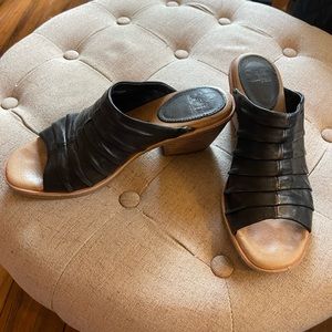 Black genuine leather comfy mules